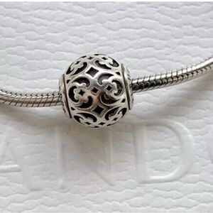 PANDORA SPIRITUALITY charm from the ESSENCE COLLECTION in Sterling Silver 925